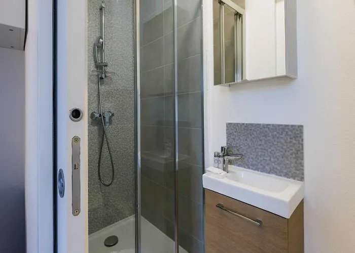 Cosy - 17th Ard - Mobility Lease Apartment Paris